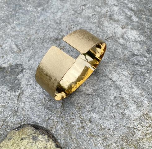 Armreifen "Natur", Gelbgold, 15.880€ Amreifen