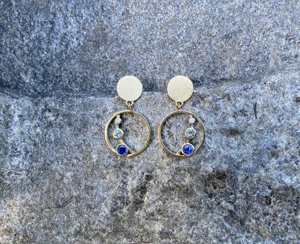 Ohrschmuck "blaue Stunde", Gelbgold, Edelsteine, 4.480€ Ohrschmuck blaue Stunde