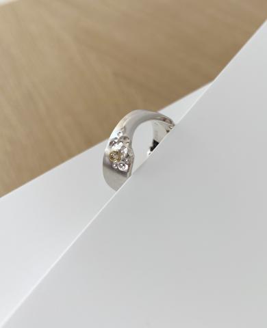 Ring "Wellenbewegung" Ring Silber Gold Diamant