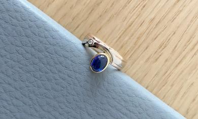 der neue Ring Saphir Ring