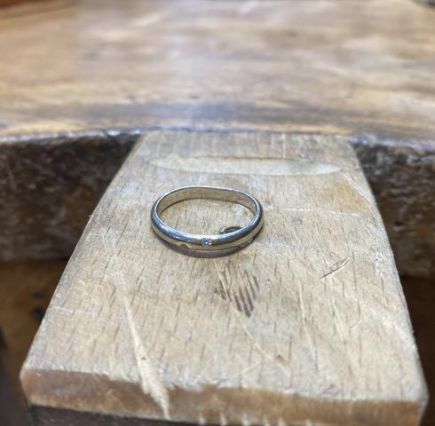 vorhandenen Trauring umarbeiten lassen Trauring vorher