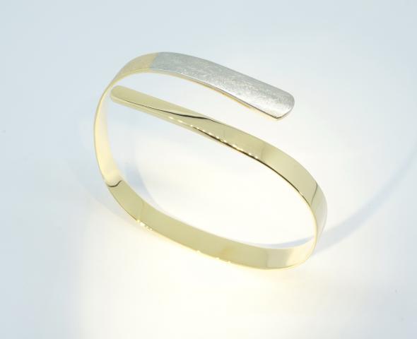 Armreifen "Wellenschlag" ausgefallener Armreifen Armspange Gold