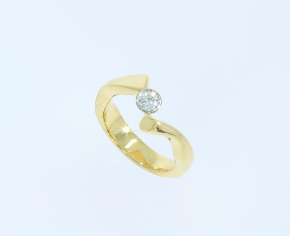Ring „Sonne hinter den Bergen“ Verlobungsring