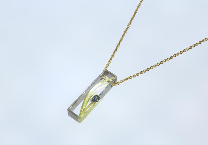 Anhänger mit einem Algordanza Diamant