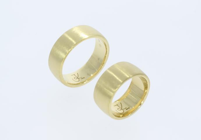 Trauring mit Monogramm Trauringe Monogramm