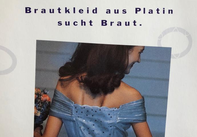 Platin Brautkleid