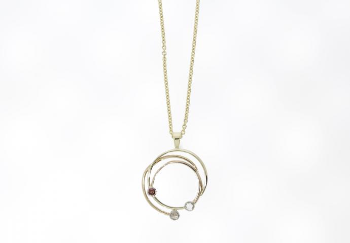 Anhänger aus geerbtem Schmuck