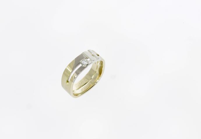 ein neuer Ring Trauring Umarbeitung