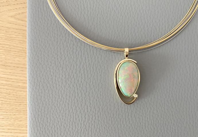Opalanhänger außergewönlicher Opal